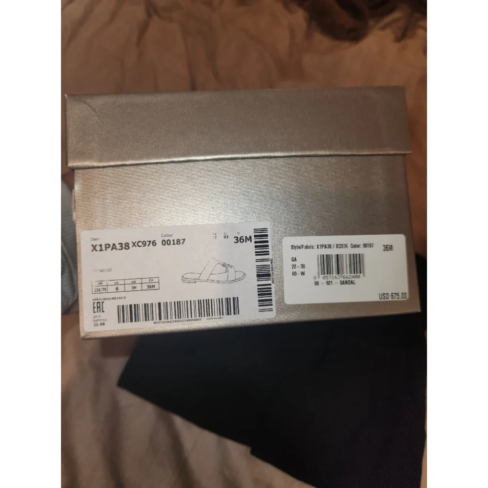 Giorgio Armani Flat Leather Sandals - New With Box - Picture 12 of 16